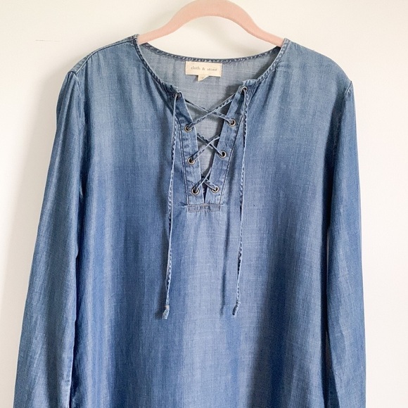 Cloth & Stone Chambray Shift Dress - Picture 3 of 8